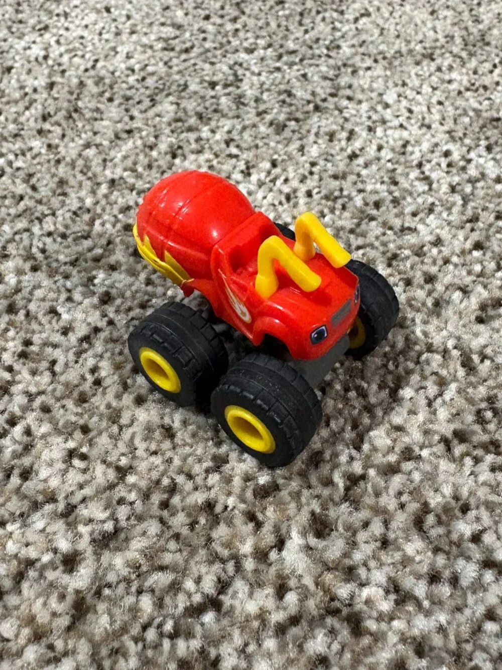 Blaze Monster Machines Ant Blaze FDN52 Animal Island Wild Wheels